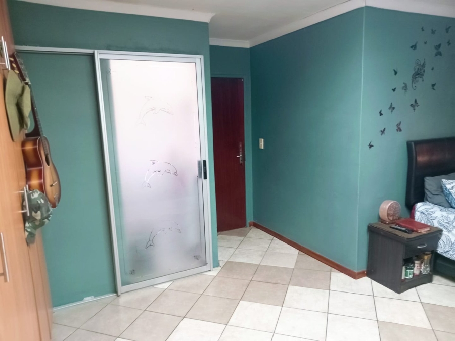 3 Bedroom Property for Sale in Forest Village Western Cape